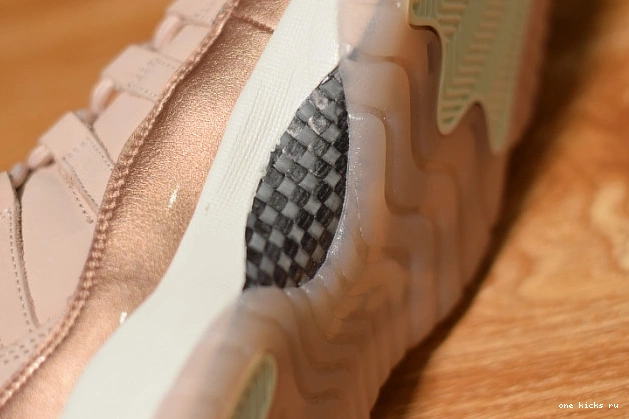 Cheap GS Air Jordan AH7860-105 Gold Rose Low 11 0812
